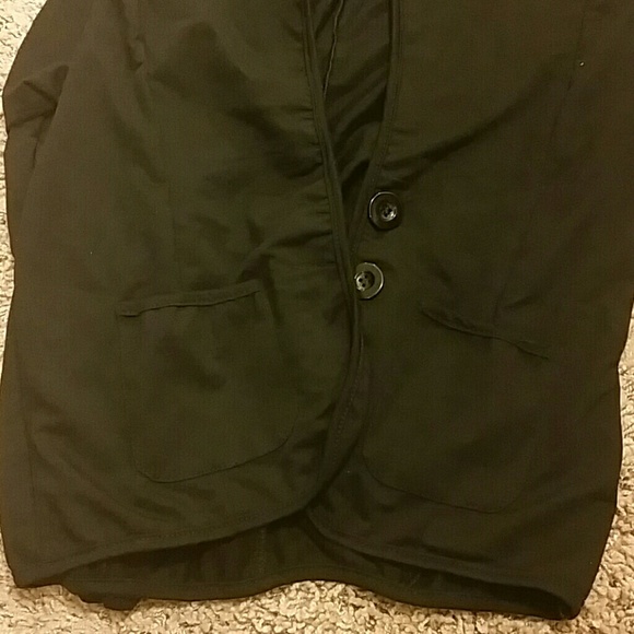 Blazer - Picture 2 of 2