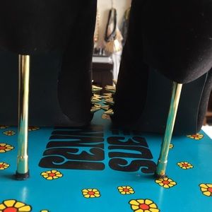 Penny Sue Shoes - Black suede spike stilettos "Danger" Penny Sue Shoes - Black suede spike stilettos "Danger"