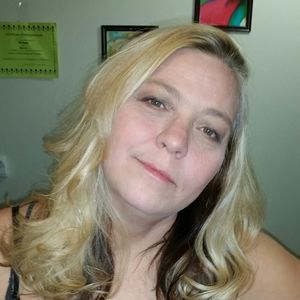 Meet your Posher, Cassandra