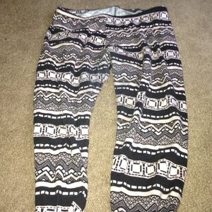 Tribal print full length leggings