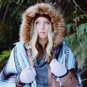 Meet your Posher, Christin