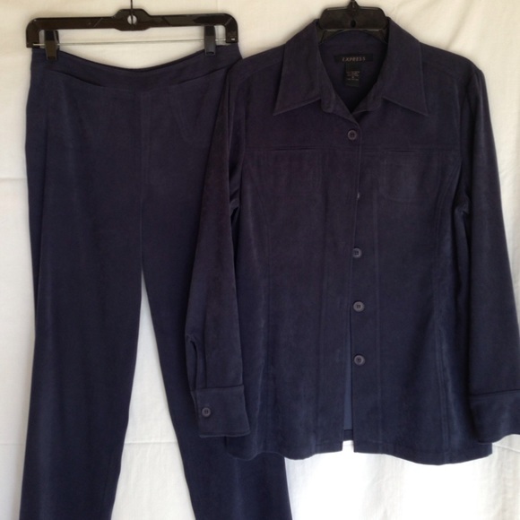 Casual midnight blue pants suit
