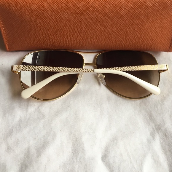 Tory burch sunglasses - Picture 4 of 4