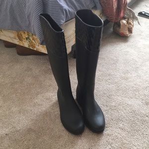 rain boots
