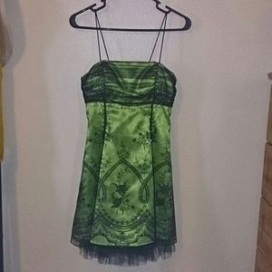 Green formal dresa