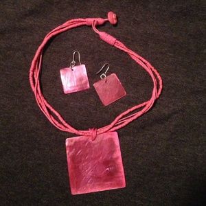 Pink shell necklace and earring set