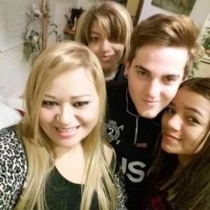 Meet your Posher, Lurbin