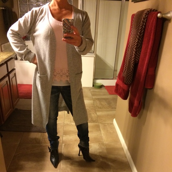 Grey duster