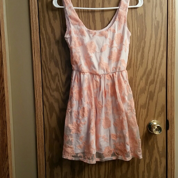 Peach dress - Picture 1 of 1