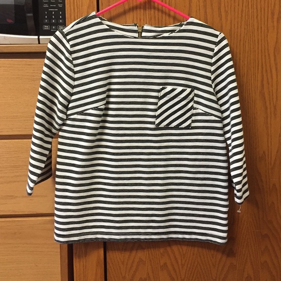Black and white stripes boxy blouse