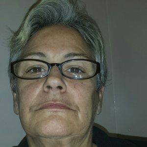 Meet your Posher, Roxanne