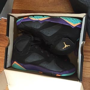 Air Jordan 7 "Lola Bunny"