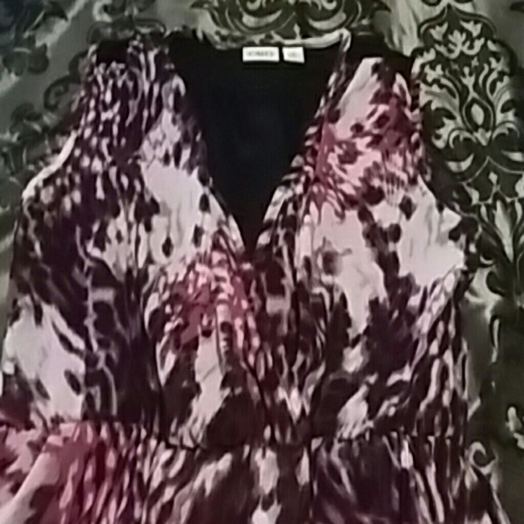 Cato Dress - Picture 3 of 4