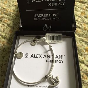 Alex And Ani Sacred Dove Bracelet NWT