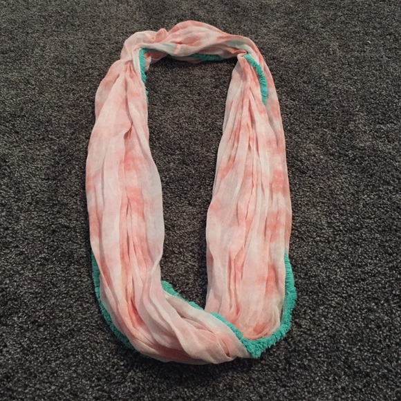 Scarf - Picture 3 of 3