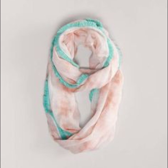 Scarf - Picture 2 of 3