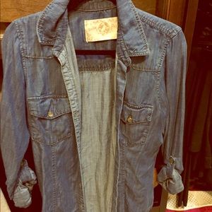 Bella Dahl chambray top