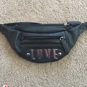 Forever 21 fanny pack