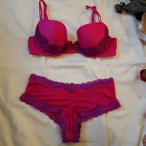 Victoria's secret bra and pantie set