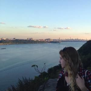 Meet your Posher, Nelia