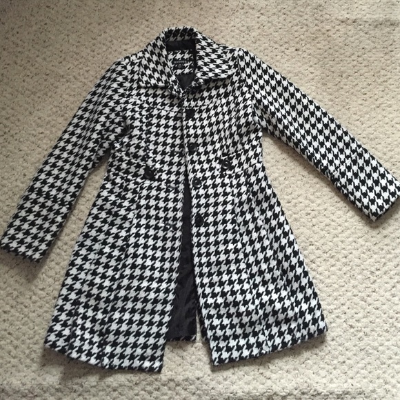 Houndstooth Peacoat