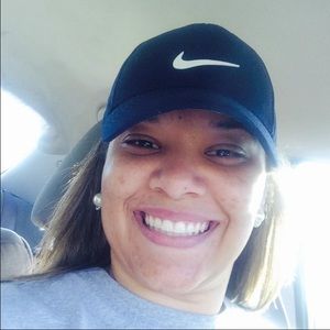 Meet your Posher, Elaina