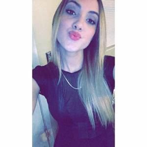 Meet your Posher, Yuliet