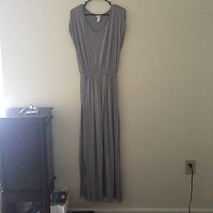 Gray t-shirt maxi dress