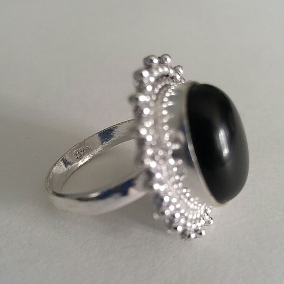 Handmade Sterling Silver Onyx Ring - Picture 4 of 4