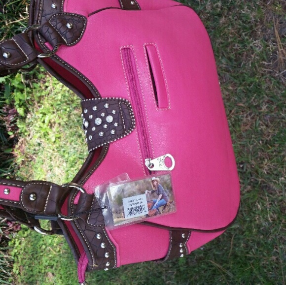Seriously Pink Purse♡♡♡ - Picture 4 of 4