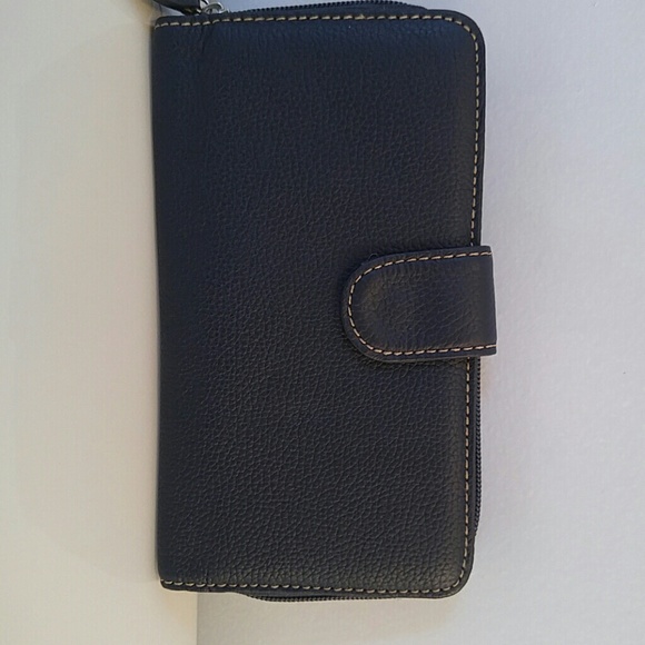 Chic Navy Wallet BRAND NEW