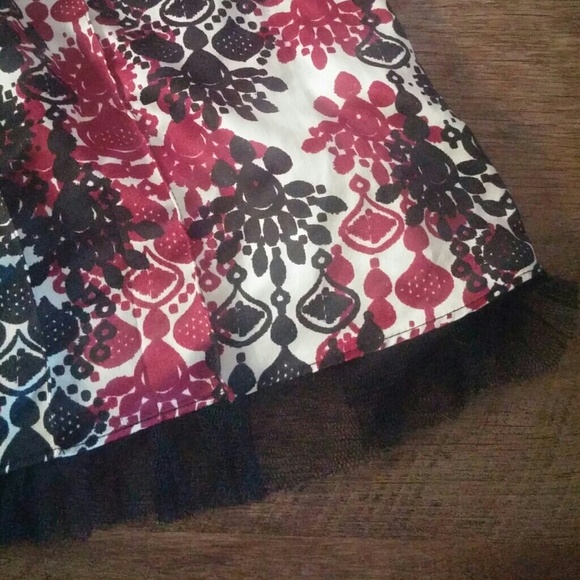 Skirt - Picture 2 of 2