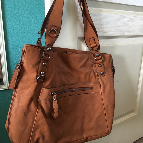 NWOT Bueno bag