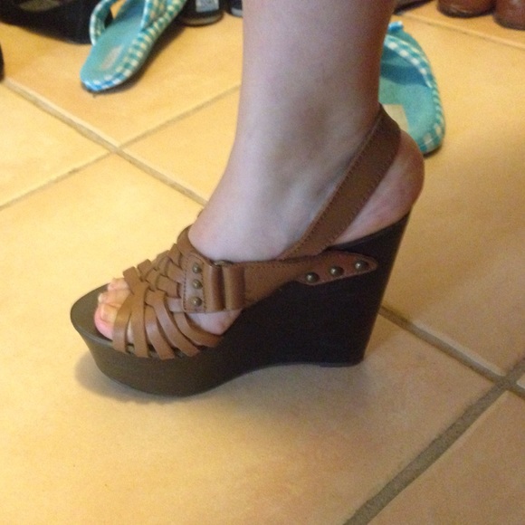 Brown wedges