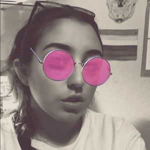 Meet your Posher, Sofia