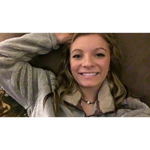 Meet your Posher, Haley
