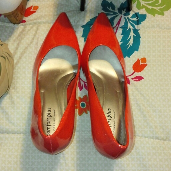 Coral orange high heels size 12 in EUC