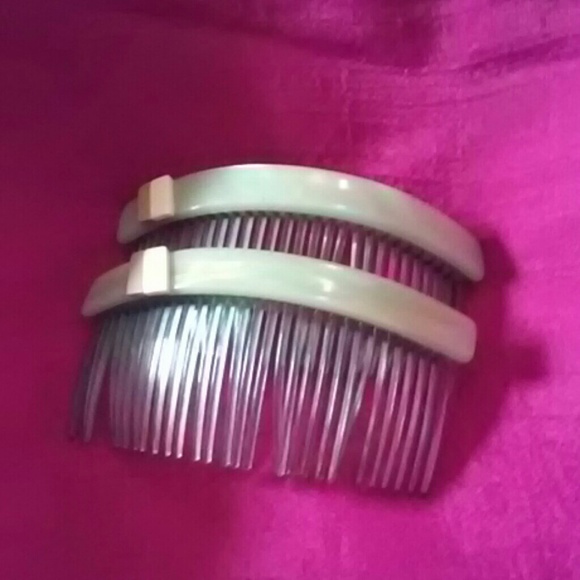 WIDE COMBS. WIDE COMBS WIDE COMBS