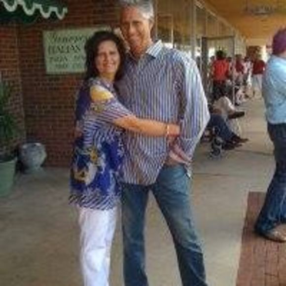 Meet your Posher, Lisa - Picture 1 of 1