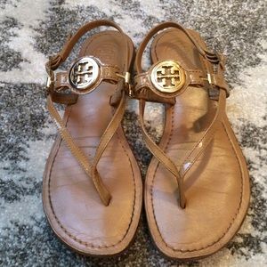 Tory Burch "Ali-anteka" sandal