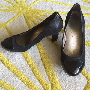 Naturalizer N5 Comfort Black Cap Toe Heels
