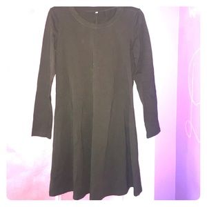 Green long-sleeve Knit dress