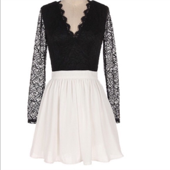 Black and White Lace Dress - Picture 1 of 4