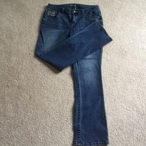 Modern fit bootleg jeans