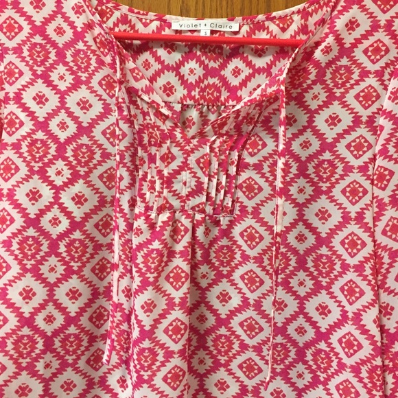 Pink patterned blouse - Picture 3 of 3