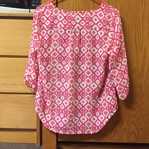 Pink patterned blouse - Picture 2 of 3