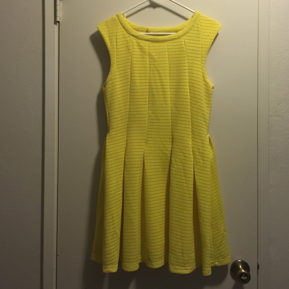 🎉🎉New!Beautiful bright dress - Picture 1 of 4