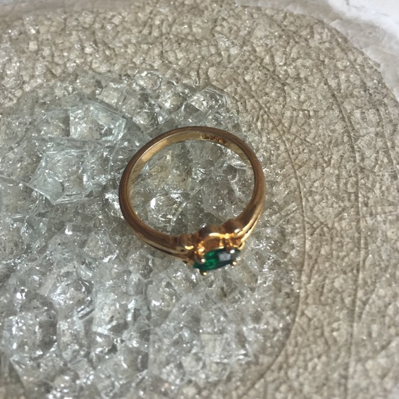 Lovely gold ring!