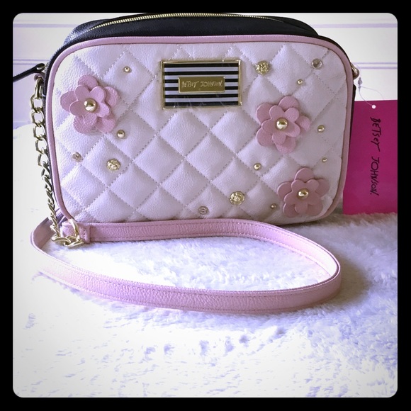 Betsey Johnson Handbags - BETSEY JOHNSON CROSSBODY/SHOULDER BAG