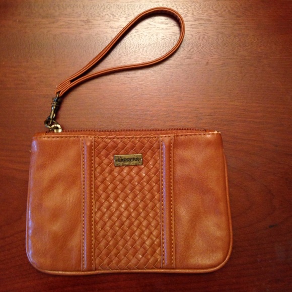 👛 Express wristlet